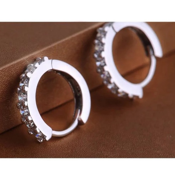 New 925 Sterling Silver Diamonds Hoop Earrings - Picture 2 of 8